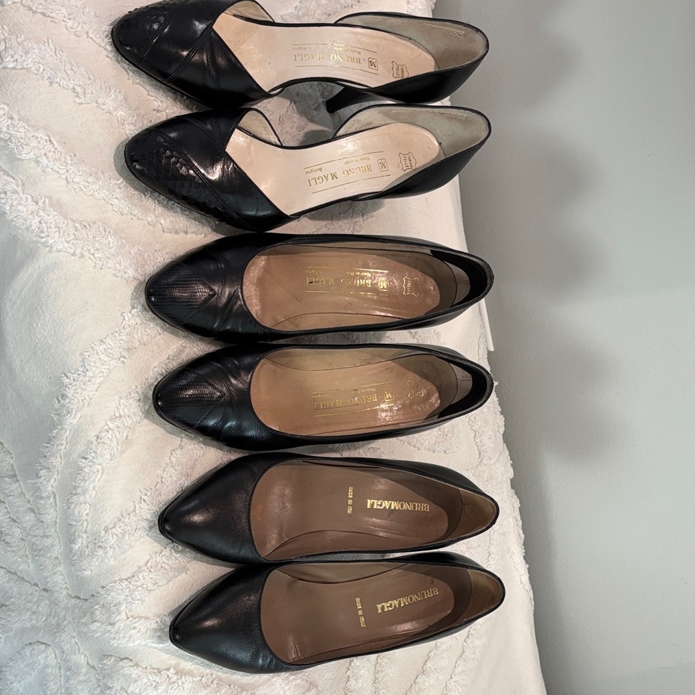 Bruno Magli Black Leather Heels 6pair 9/39